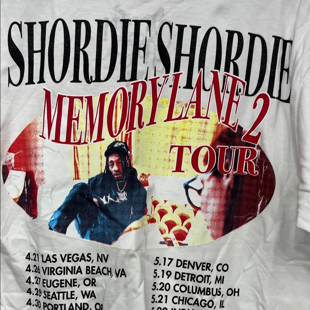SHORDIE SHORDIE Memory Lane 2 Tour Graphic T-Shirt. Size Medium